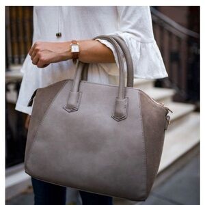 Sole society purse
